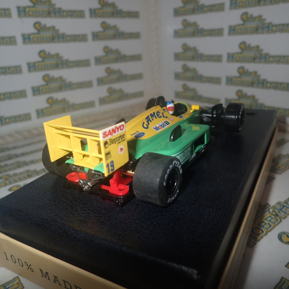 NSR NHL06 - 1:32 SCALE FORMULA 86/89 - BENETTON CAMEL SCH #19 LIVERY