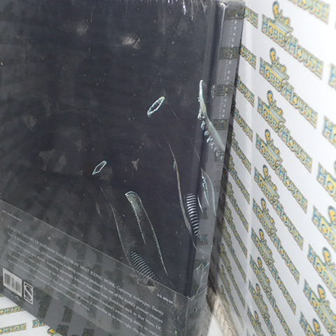 Sideshow Collectibles - Capturing Archetypes Twenty Years of Sideshow Collectibles Art Book