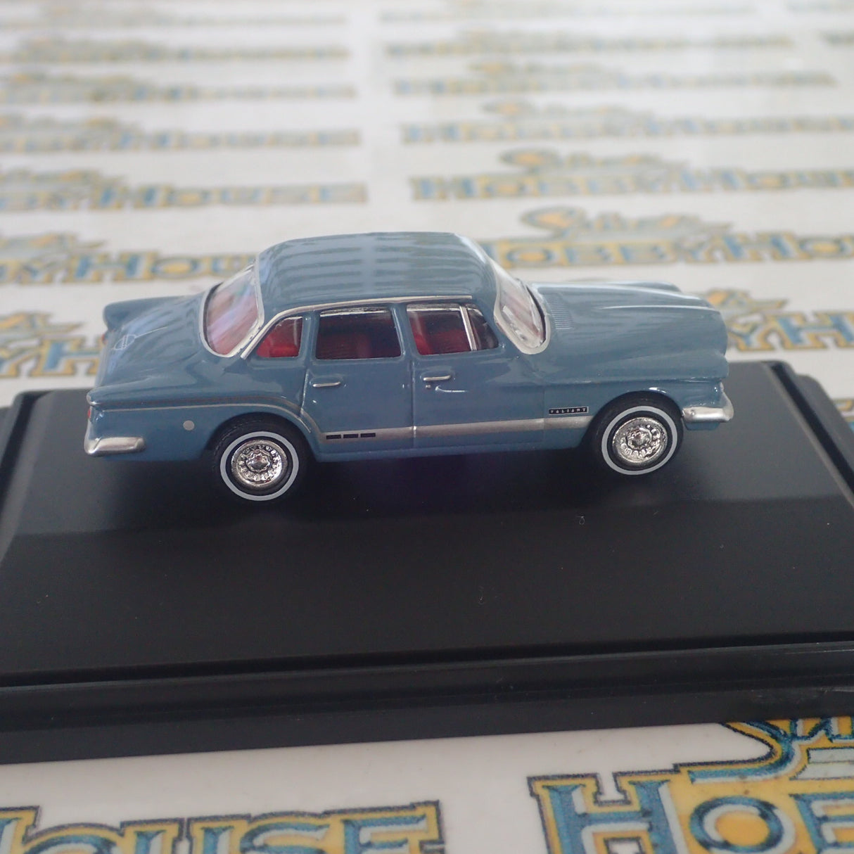 Road Ragers Precision Scale Models R.041 – 1:87/HO 1962 S Type Valiant in Gambier Blue