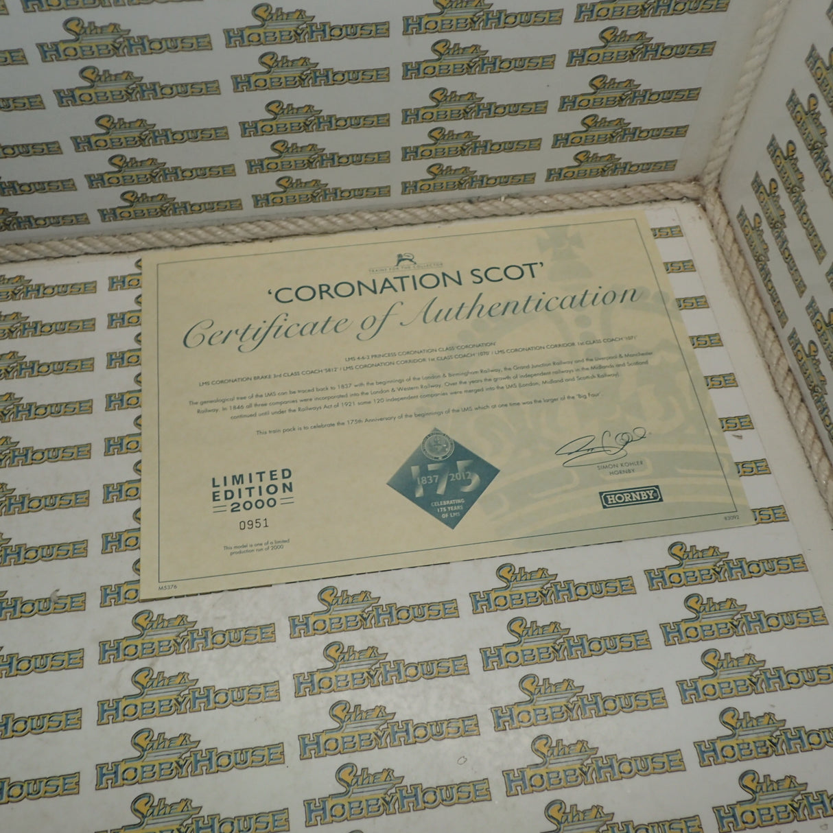 Hornby R3092 - OO Hornby Coronation Scot Train Pack - Limited Edition - Ltd Edition