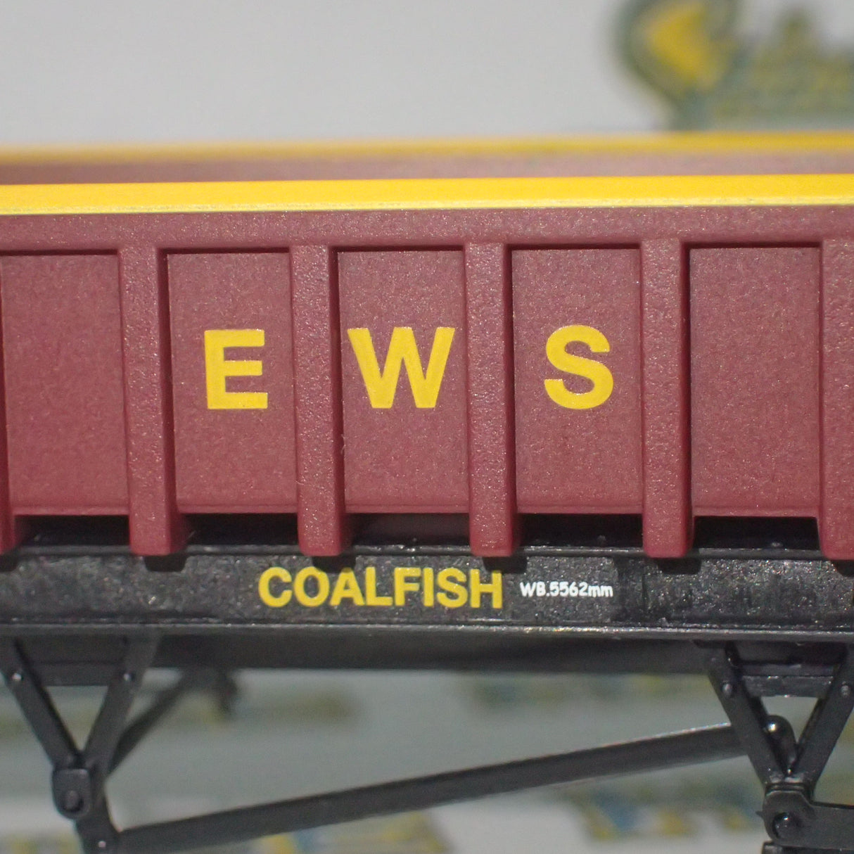 Hornby R3399 - OO EWS Freight Train Pack Ltd Edition of 1000 DCC READY