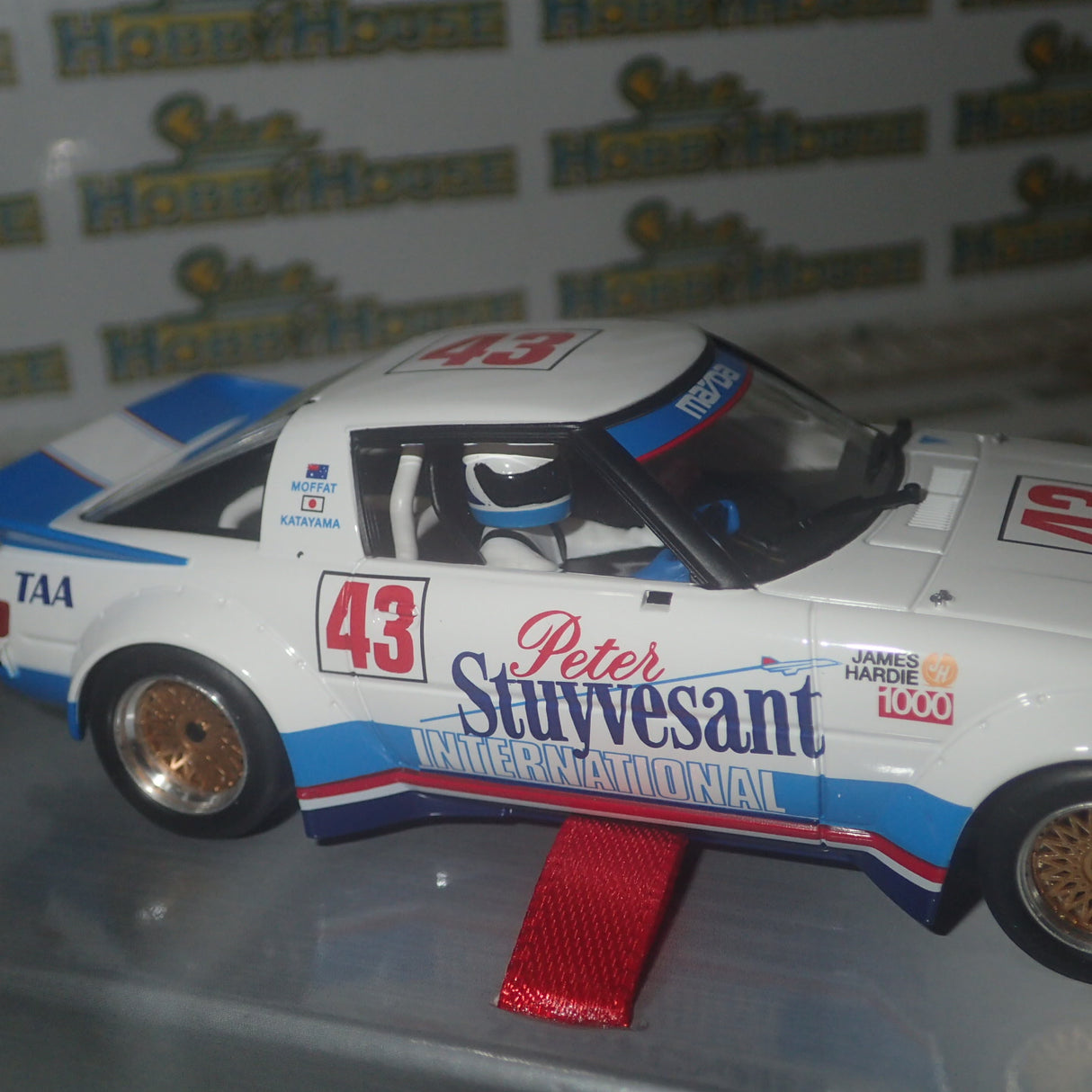 Revo Slot RS093 – 1/32 Scale Mazda RX-7 n.43 Bathurst 1000 - 1983 Peter Stuyvesant - International Racing - A. Moffat - Y. Katayama
