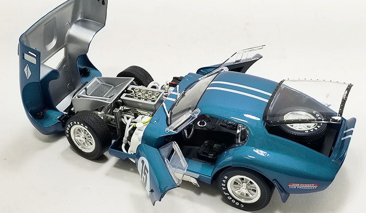 Shelby Collectibles SC18003 - 1/18 #15 1964 Daytona Coupe - Dan Gurney for President