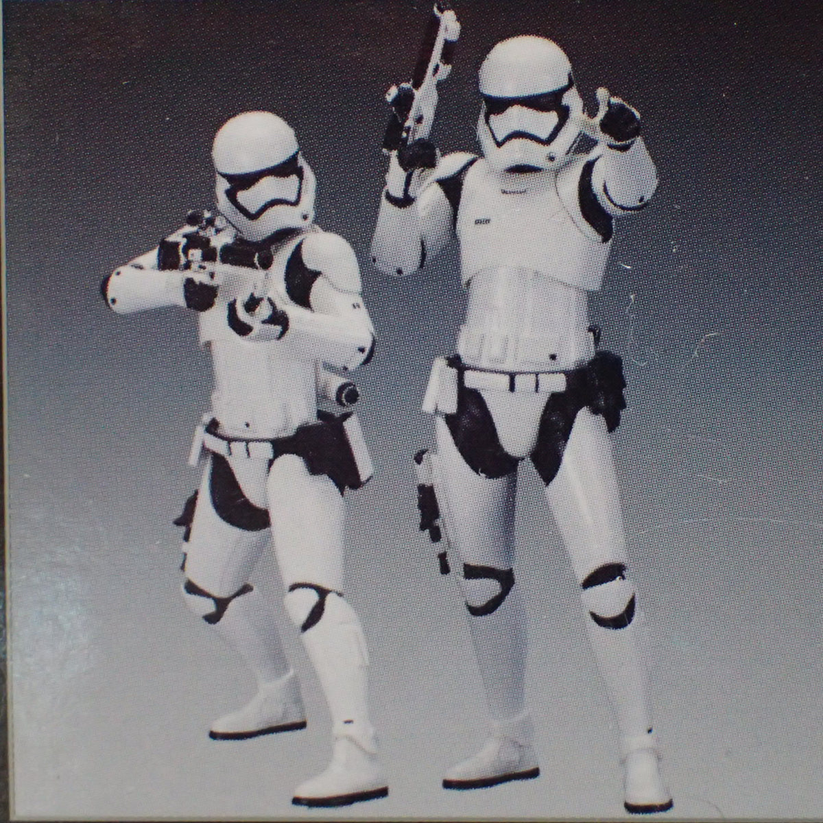 Kotobukiya SW107/8500 1/10 Scale STAR WARS FIRST ORDER STORMTROOPER Snap Fit TWO PACK