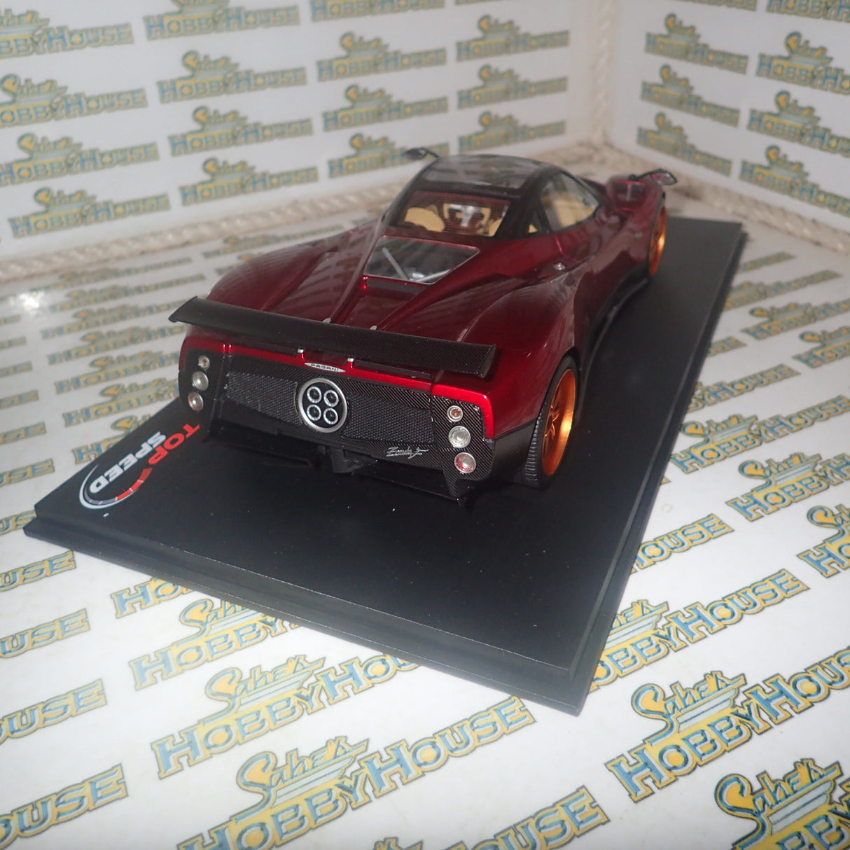 Top Speed Models TS0098 - 1/18 Scale - Pagani Zonda F in Rosso Dubai Scale Model Replica