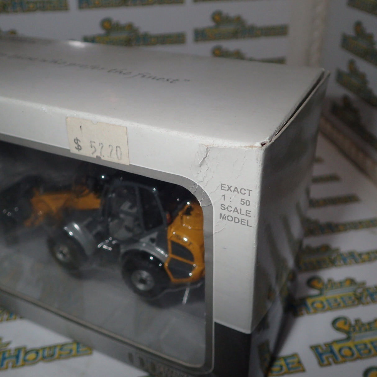 Universal Hobbies UH8060 - 1/50 Scale Kramer 750T Diecast Scale Model Replica