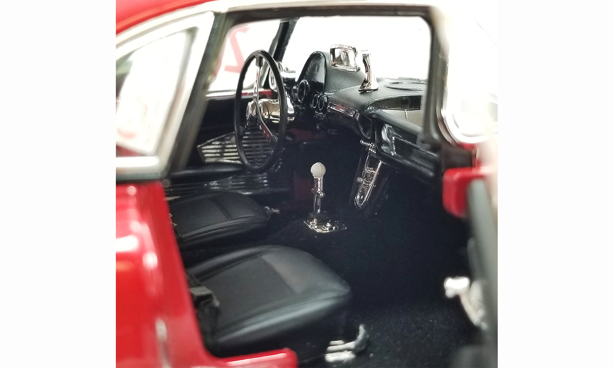 ACME A1800927 - 1/18 Scale 1961 CHEVROLET CORVETTE GASSER #26 MAZMANIAN