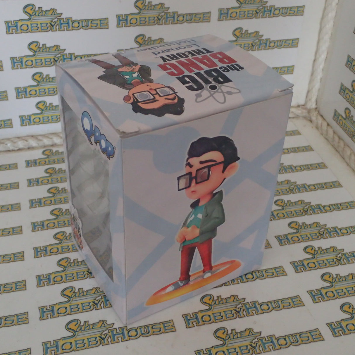 Quantum Mechanix 00656 - The Big Bang Theory Leonard Q-Pop Figure