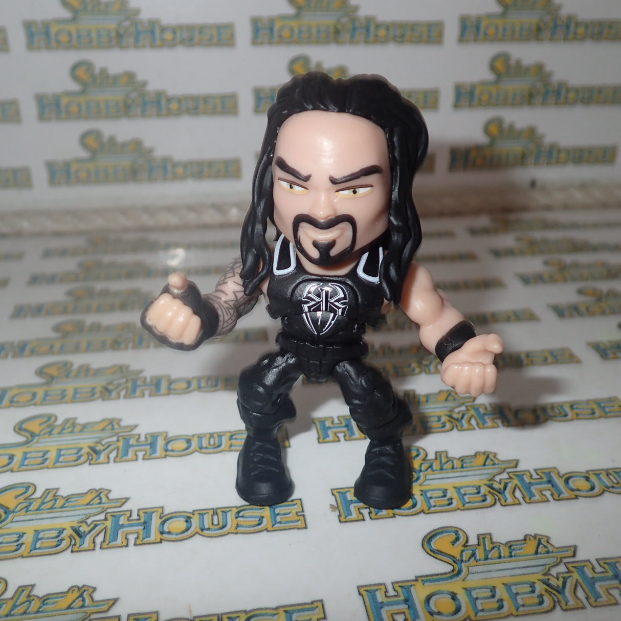 The Loyal Subjects 00831 - WWE - "Roman Reigns" With Chair Accessory Full Posable Action Vinyl Figure