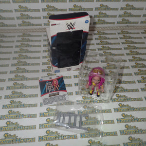 The Loyal Subjects 00831 - WWE - "Sasha Banks" With Step Ladder Full Posable Action Vinyl Figure