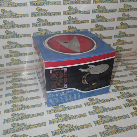 QMX Mini Masters 02406 - Star Trek U.S.S. Enterprise NCC-1701-D Replica Figure