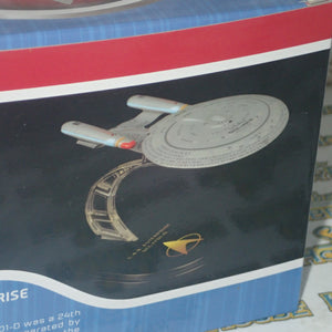 QMX Mini Masters 02406 - Star Trek U.S.S. Enterprise NCC-1701-D Replica Figure