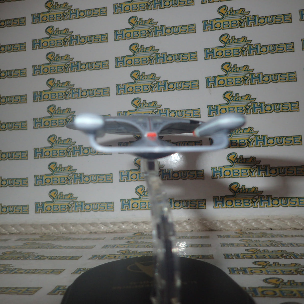 QMX Mini Masters 02406 - Star Trek U.S.S. Enterprise NCC-1701-D Replica Figure