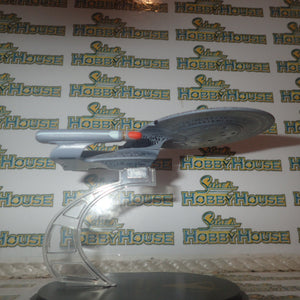 QMX Mini Masters 02406 - Star Trek U.S.S. Enterprise NCC-1701-D Replica Figure