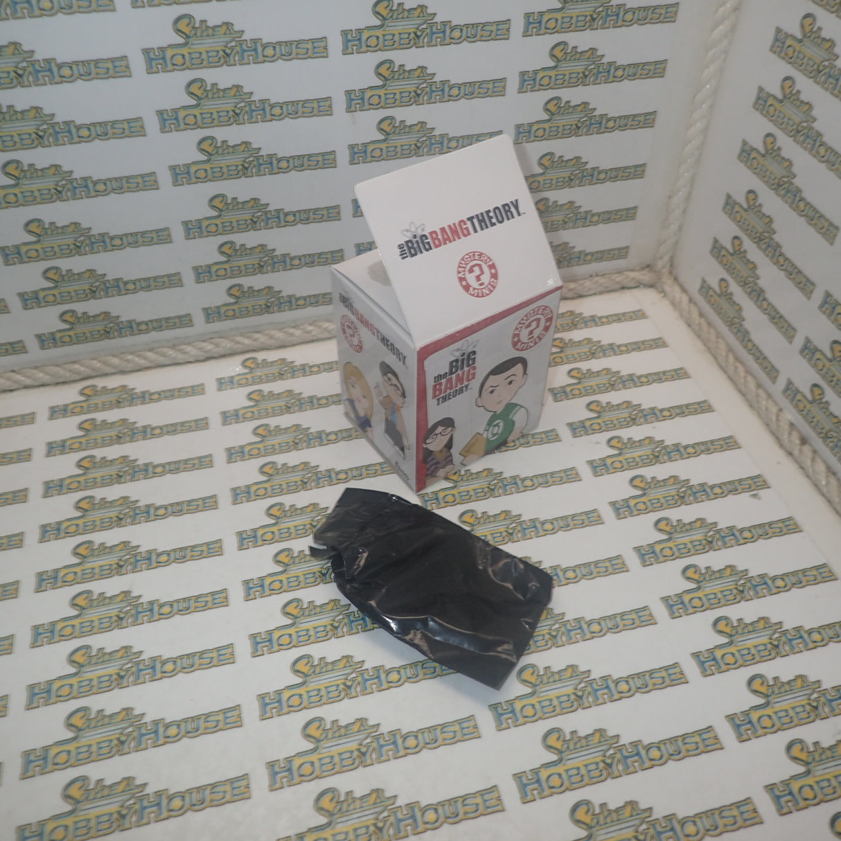 Funko Big Bang Theory 3573 d - Mystery Minis Sheldon Cooper The Flash Shirt Loose