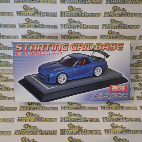 Aoshima 036358 - 1/24 Scale Starting Grid Base Display Case