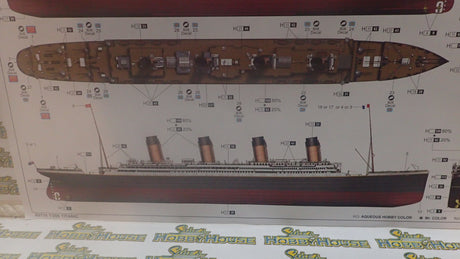 Trumpeter TR03719 - 1/200 Titanic (w/ LED Light Set) Plastic Model Kit