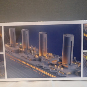 Trumpeter TR03719 - 1/200 Titanic (w/ LED Light Set) Plastic Model Kit