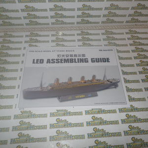 Trumpeter TR03719 - 1/200 Titanic (w/ LED Light Set) Plastic Model Kit