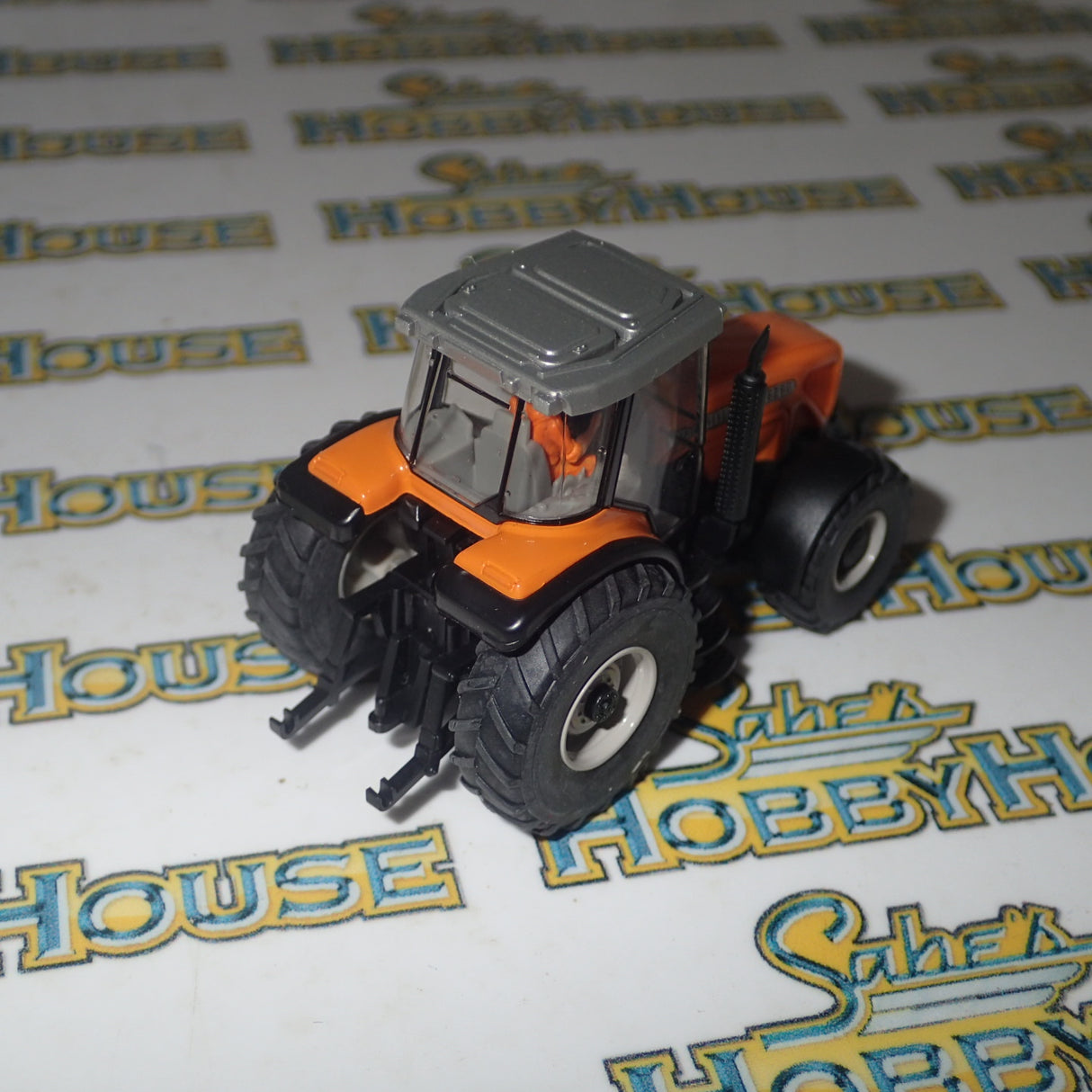 Wiking 0385 04 32 - 1/87 Scale Tractor Agricultural Massey Ferguson MF 8280