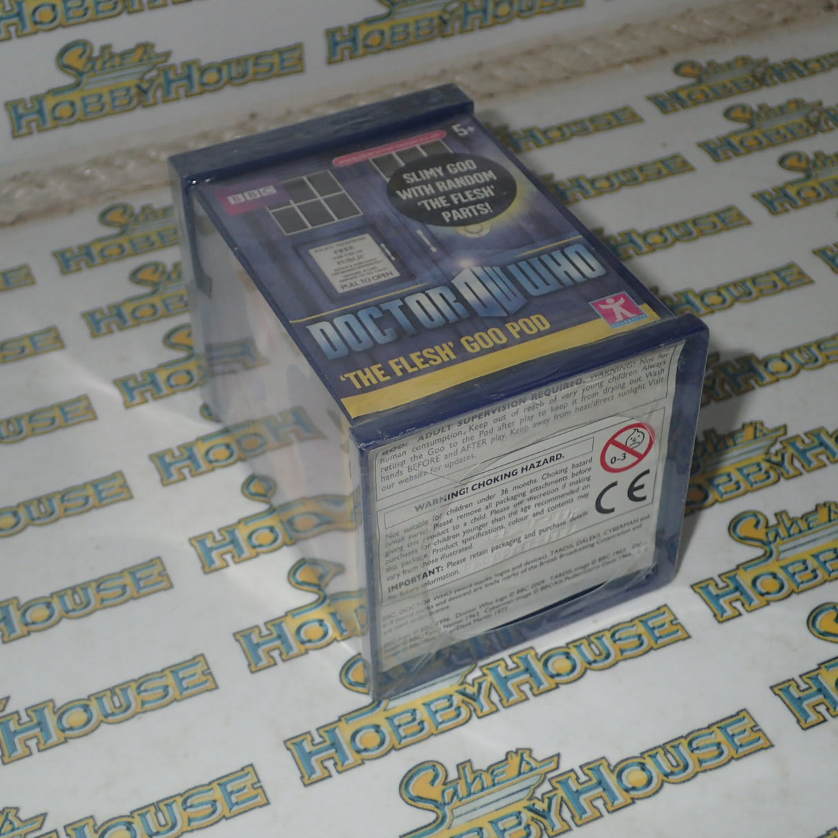 BBC 04003 - Doctor Who 'The Flesh' Goo Pod with Body Parts