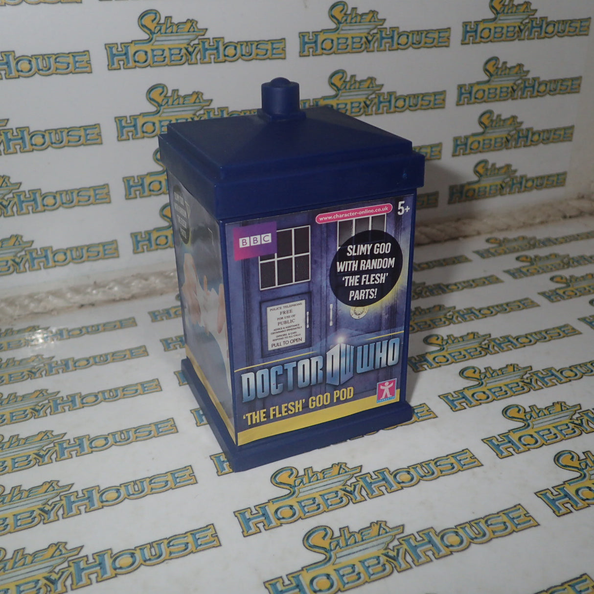 BBC 04003 - Doctor Who 'The Flesh' Goo Pod with Body Parts