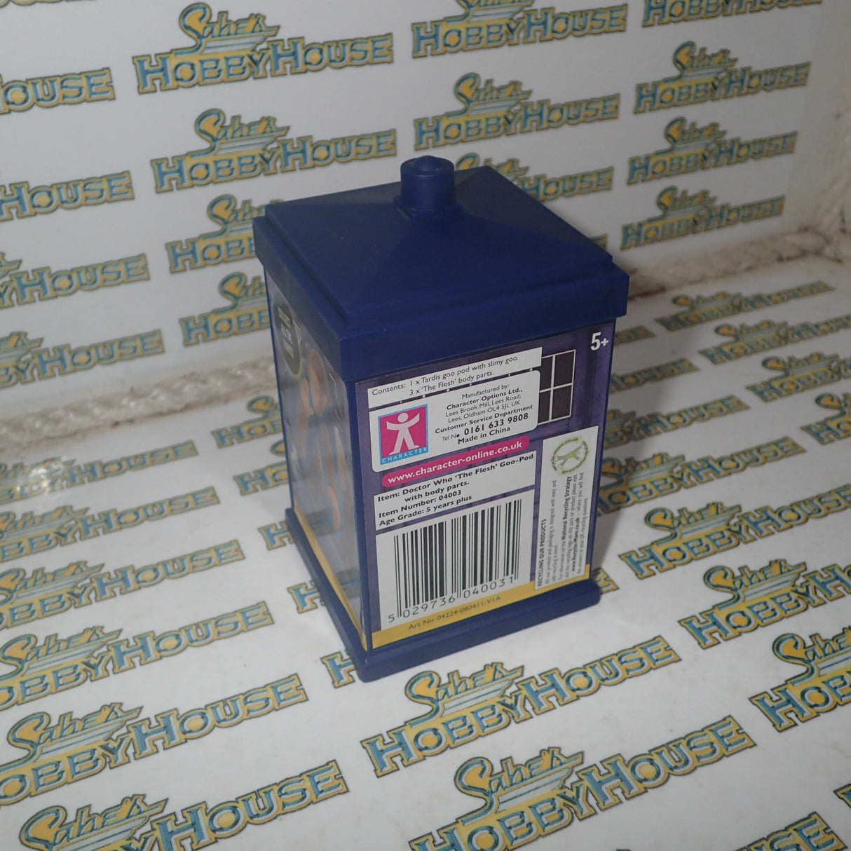 BBC 04003 - Doctor Who 'The Flesh' Goo Pod with Body Parts