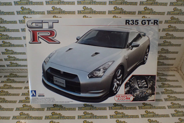Aoshima 042847 - 1/24 Scale Nissan R35 GT-R VR38 DETT Plastic Model Kit