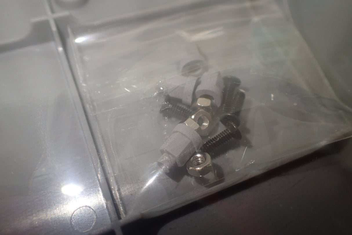 TSM 08001- 1/43 Scale - Snap on Garage Series Twin Post Lift