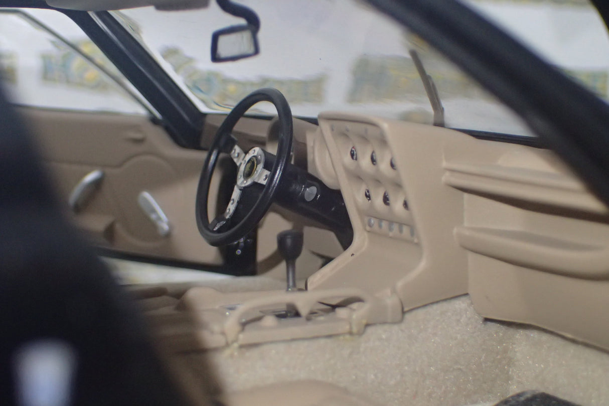 Kyosho 08312BK - 1/18 Scale 1972 Lamborghini Miura P400