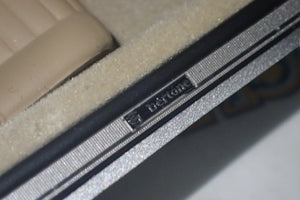 Kyosho 08312BK - 1/18 Scale 1972 Lamborghini Miura P400