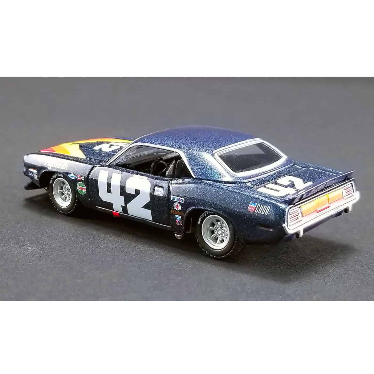 ACME - 1/64 Scale - GL-51264 #42 1970 Plymouth Trans Am Barracuda - Swede Savage Diecast Scale Model Replica