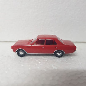 Brekina – 1/87 – HO/00 Scale – Opel Rekord C Plastic Scale Model Replica