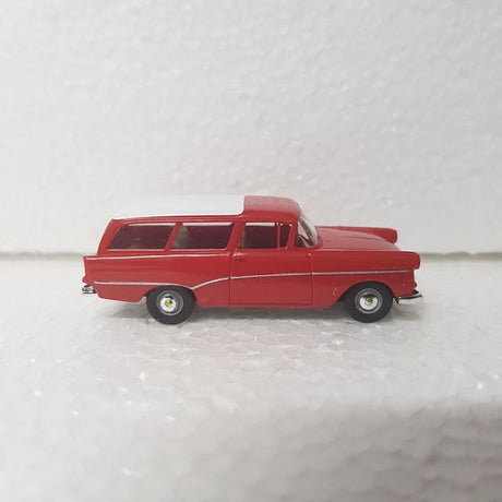 Brekina – 1/87 – HO/00 Scale – Opel Rekord P1 Caravan (1958-1960) in Red Plastic Scale Model Replica