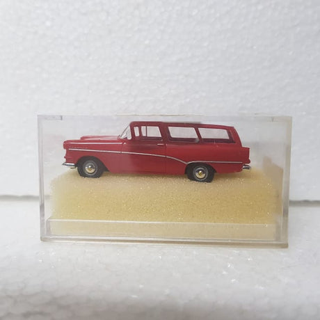 Brekina – 1/87 – HO/00 Scale – Opel Rekord P1 Caravan (1958-1960) in Red Plastic Scale Model Replica