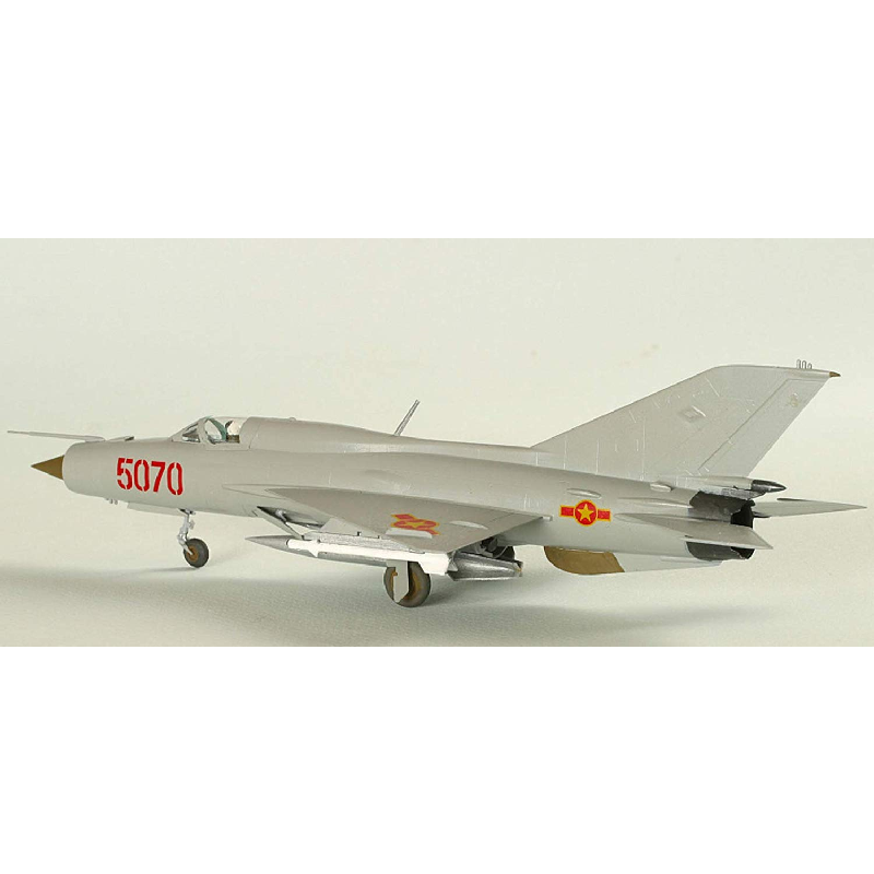 Zvezda - 1/72 Scale - MIG-21PFM "Phantom Killer" Soviet Fighter Plastic Model Kit