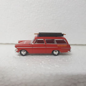 Brekina – 1/87 – HO/00 Scale – Opel Rekord P2 Caravan "Brandweer" Plastic Scale Model Replica