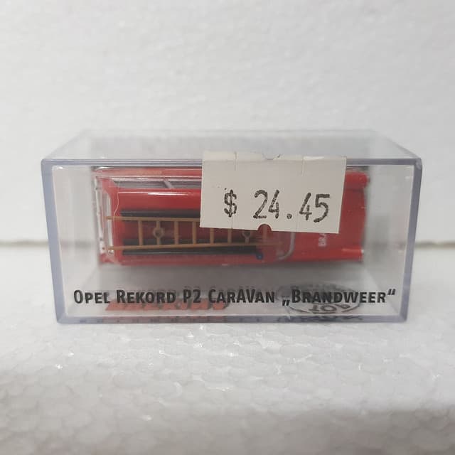 Brekina – 1/87 – HO/00 Scale – Opel Rekord P2 Caravan "Brandweer" Plastic Scale Model Replica