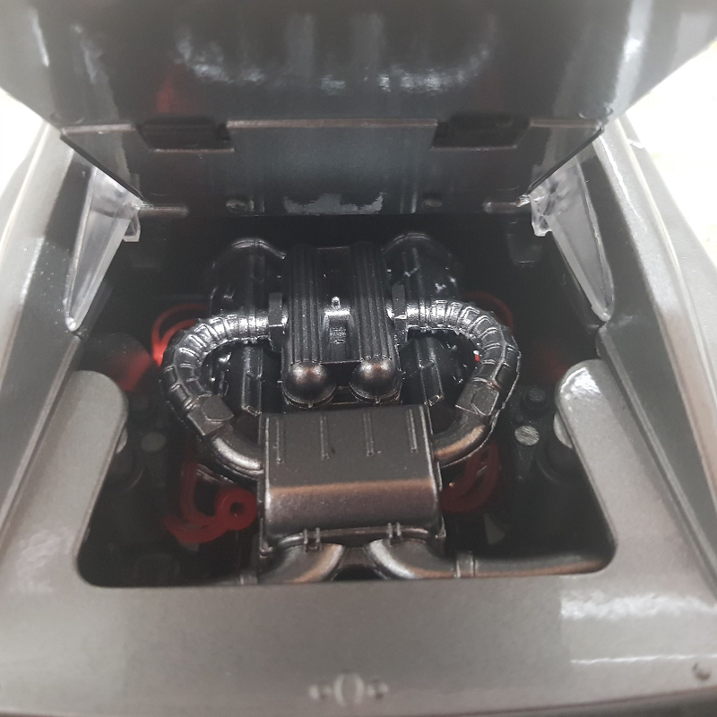 Bburago - 1/18 Scale - Ferrari 348ts in Grey Diecast Scale Model Replica