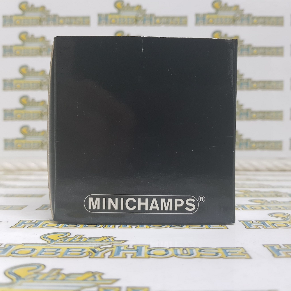 Minichamps - 1/43 Scale - Volkswagen Golf II 1985 ´THW´ Diecast Scale Model Replica