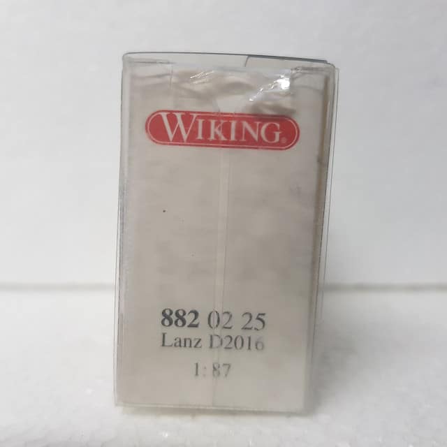 Wiking 882 02 25 - 1:87 Scale Lanz D2016 Plastic Scale Model Replica