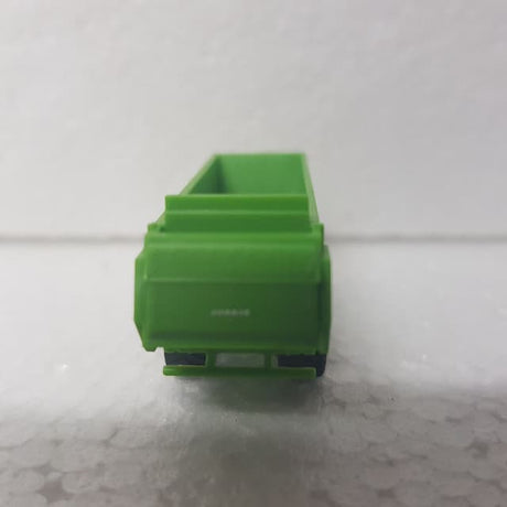 Wiking 955 01 22 - N Scale Joskin Stall Manure Spreader Plastic Scale Model Replica