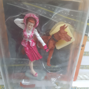 Motor Heads Miniatures - 1/24 Scale - #292 Emily with Dog Hand Painted Cold-Cast Resin Figurine #00292