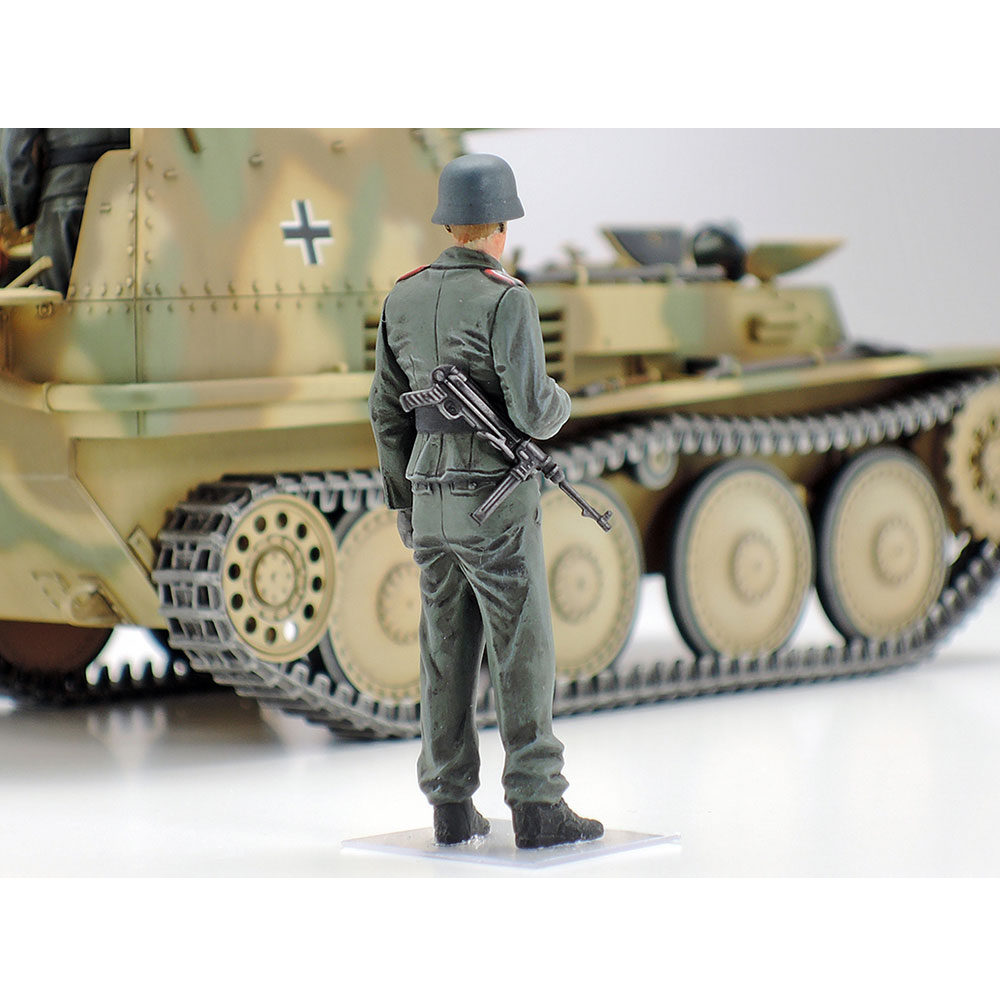 Tamiya - 1/35 Scale - German Tank Destroyer Marder III M Normandy Front (Includes 5 Figures and 2 Kinds of Markings) Plastic Model Kit