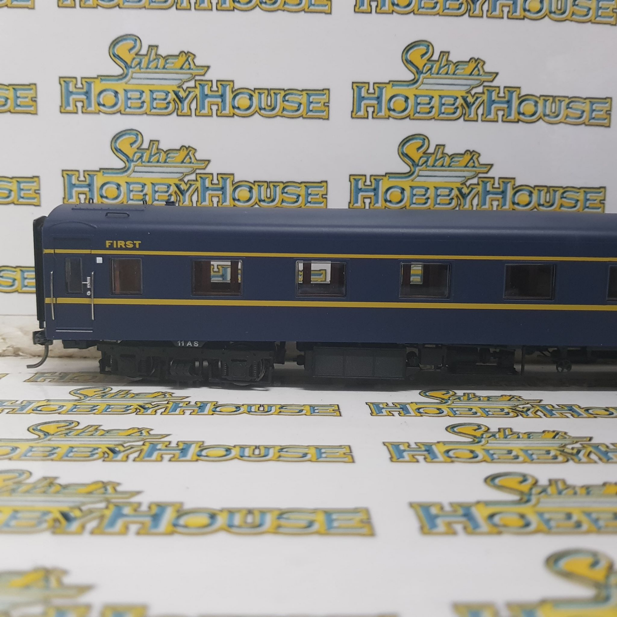 Powerline - H0/00 Scale - PC-420E 11AS VR Blue & Gold S Type Carriage First Sans Serif