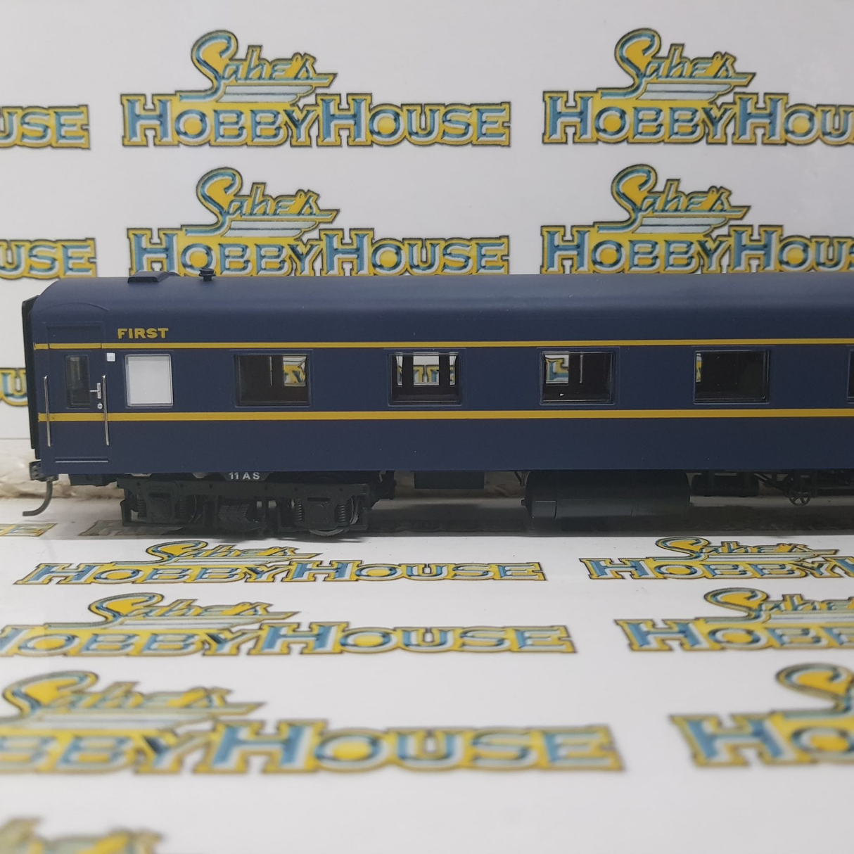 Powerline - H0/00 Scale - PC-420E 11AS VR Blue & Gold S Type Carriage First Sans Serif