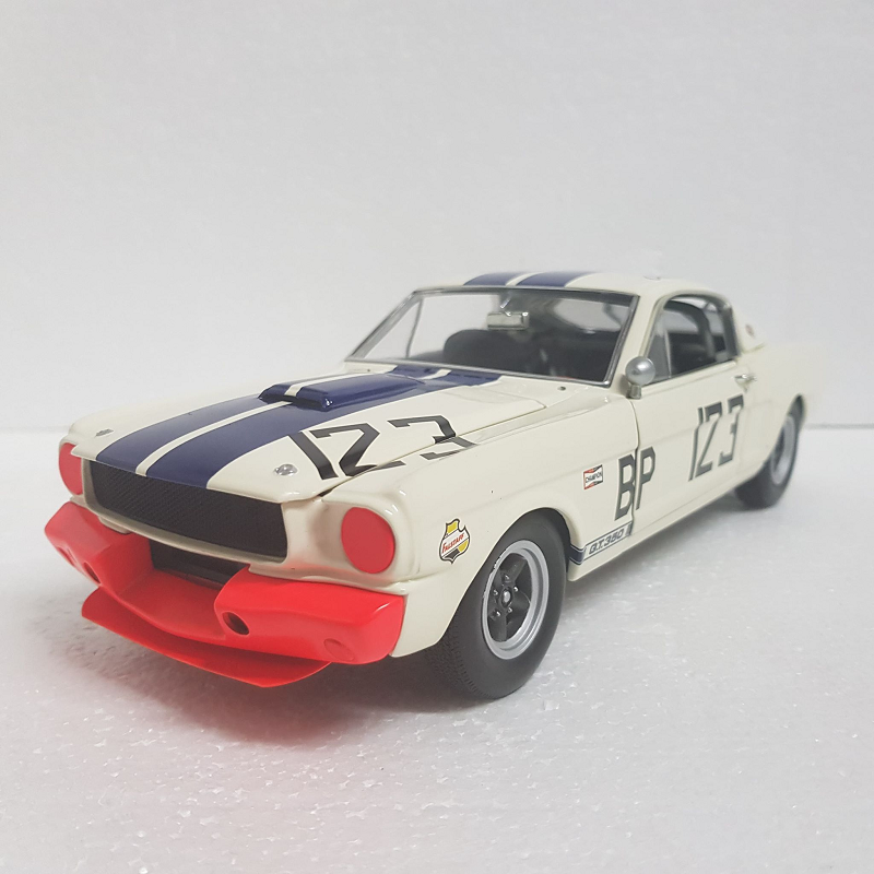 ACME A1801813 - 1/18 Scale - Charlie Kemp 1965 Shelby G.T.350R only 123 Diecast Scale Model Replica's made