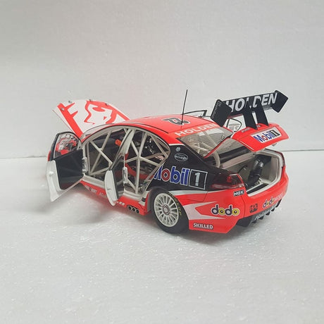 Classic Carlectables 18292 - 1/18 Scale #22 Todd Kelly's Year 2007 Holden Racing Team VE Commodore Diecast Scale Model Replica