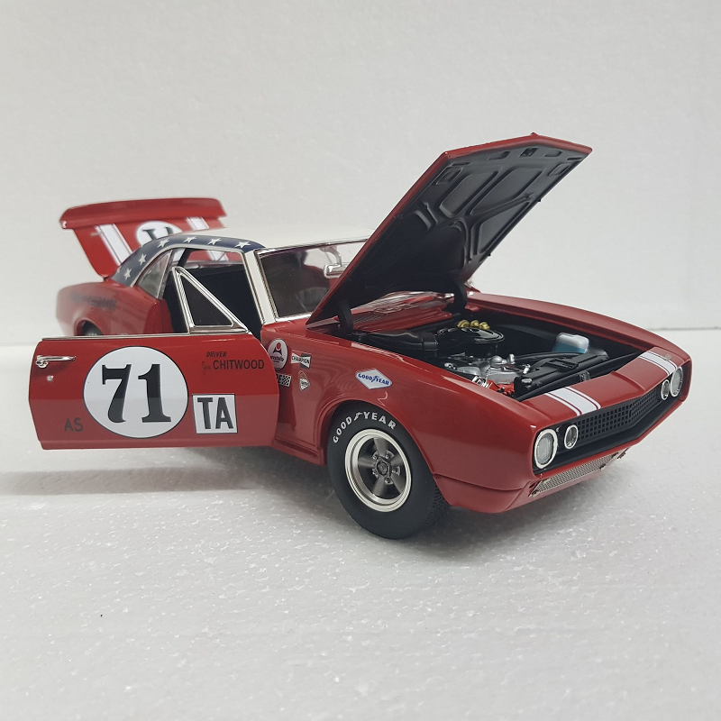 ACME A1805712 - 1/18 Scale Joie Chitwood's Chargin' Cherokee 1967 Chevrolet Camaro 1968 Daytona 24 Hours Diecast Scale Model Replica