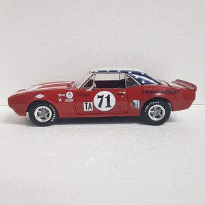 ACME A1805712 - 1/18 Scale Joie Chitwood's Chargin' Cherokee 1967 Chevrolet Camaro 1968 Daytona 24 Hours Diecast Scale Model Replica